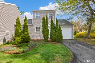 10 Linden Ct, Bloomfield, CT 06002 - Photo 3