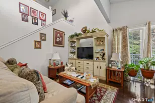 10 Linden Ct, Bloomfield, CT 06002 - Photo 5