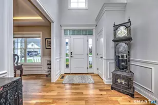 7 Luisa Ct, Branford, CT 06405 - Photo 5