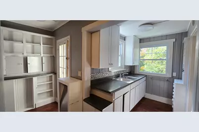 40 Maple Grove Avenue, Norwich, CT 06360 - Photo 9