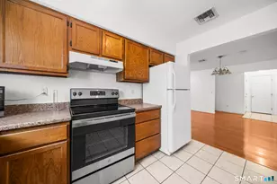 7 Concorde Way, Windsor Locks, CT 06096 - Photo 3