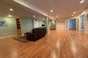 631 Avon Dr, Orange, CT 06477 - Photo 31