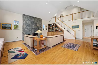 135 Kings Highway, North Haven, CT 06473 - Photo 23
