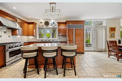 135 Kings Highway, North Haven, CT 06473 - Photo 15