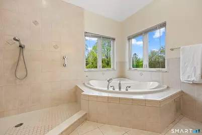 135 Kings Highway, North Haven, CT 06473 - Photo 29