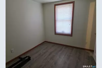 18 Colonial Village #18, Shelton, CT 06484 - Photo 11