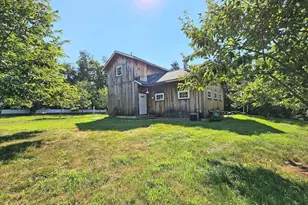 3509 Redding Rd, Fairfield, CT 06824 - Photo 5