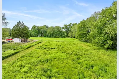 22 Brett Road, Fairfield, CT 06824 - Photo 3