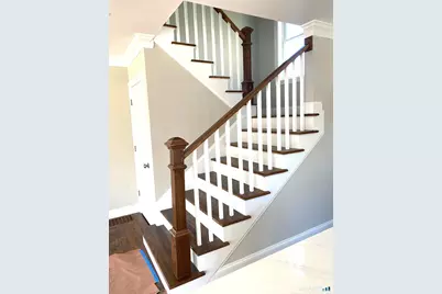 277 Alba Avenue, Bridgeport, CT 06606 - Photo 19