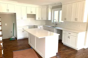 277 Alba Ave, Bridgeport, CT 06606 - Photo 7