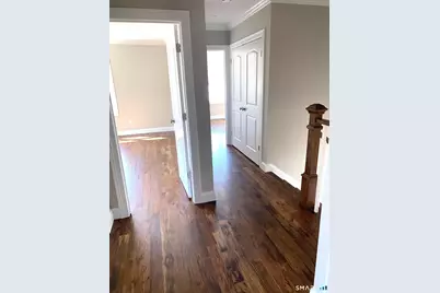 277 Alba Avenue, Bridgeport, CT 06606 - Photo 21