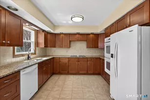 206 W Todd St, Hamden, CT 06518 - Photo 7