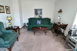 98 Webster Ct, Newington, CT 06111 - Photo 9