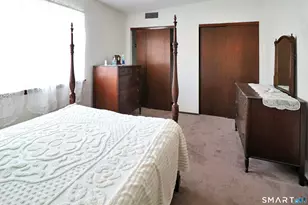 98 Webster Ct, Newington, CT 06111 - Photo 7