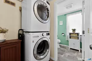 1 Crescent Beach Dr, Enfield, CT 06082 - Photo 23