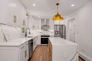 6 Eric Ct, Norwalk, CT 06851 - Photo 15