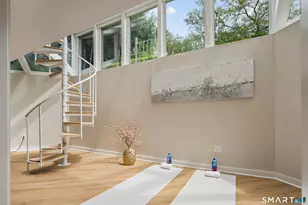2 Sleepy Hollow Rd, New Canaan, CT 06840 - Photo 35