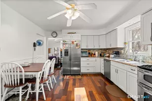 290 Tanglewood Cir, Milford, CT 06461 - Photo 3