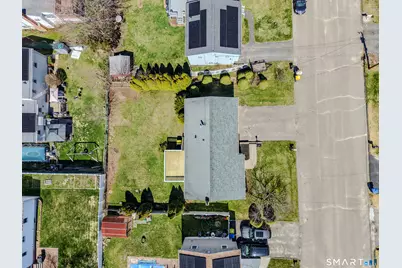 25 Greenview Drive, Waterbury, CT 06708 - Photo 7