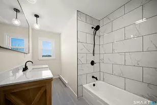 25 Greenview Dr, Waterbury, CT 06708 - Photo 19