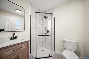 25 Greenview Dr, Waterbury, CT 06708 - Photo 25