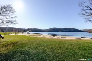 7 Ivy Ln, Danbury, CT 06811 - Photo 29