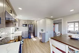 7 Ivy Ln, Danbury, CT 06811 - Photo 17