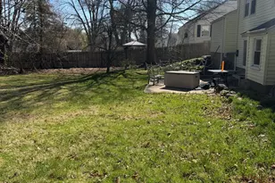 14 Prospect St, Bloomfield, CT 06002 - Photo 5