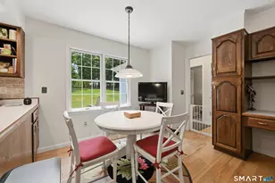 28 Wintergreen Hill Rd, Danbury, CT 06811 - Photo 9