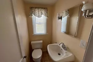 138 Mountain St, Ellington, CT 06029 - Photo 13