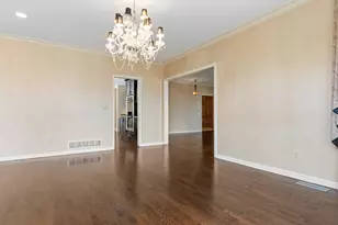 1 Mountaincrest Dr, Cheshire, CT 06410 - Photo 9