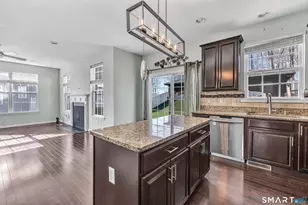 9 Fox Run Ln, Seymour, CT 06483 - Photo 5