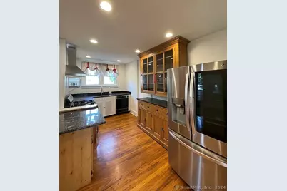 46 Parkway, Fairfield, CT 06824 - Photo 7