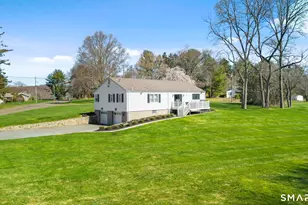 340 Arnold Ln, Orange, CT 06477 - Photo 3