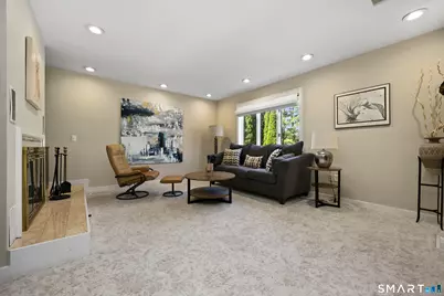28 Strawberry Lane, Shelton, CT 06484 - Photo 11