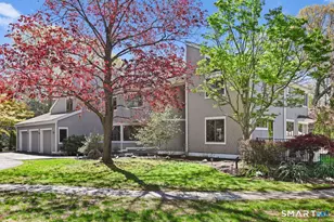 28 Strawberry Ln, Shelton, CT 06484 - Photo 1