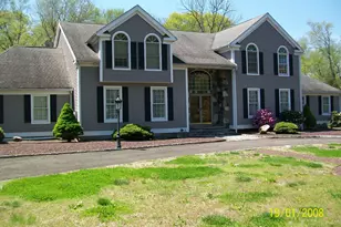 5 Cranberry Ln, Shelton, CT 06484 - Photo 3