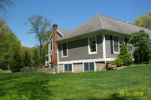 5 Cranberry Ln, Shelton, CT 06484 - Photo 9