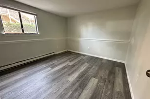 13 Burgundy Hill Ln, Middletown, CT 06457 - Photo 7