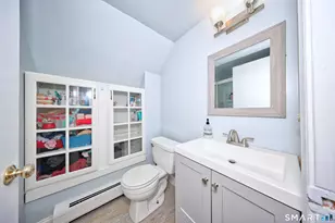 31 Elm Ct, Bridgeport, CT 06606 - Photo 23