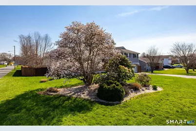 993 Cloverdale Circle, Wethersfield, CT 06109 - Photo 33