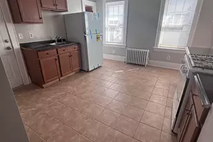 624 Bishop Ave, Bridgeport, CT 06610 - Photo 5