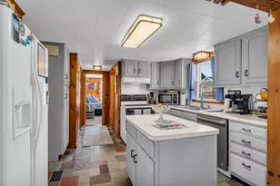 32 Bassett Ln, Madison, CT 06443 - Photo 13