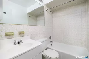 445 Hope St, Stamford, CT 06906 - Photo 7