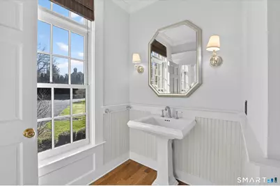 7 Winhall Lane, West Hartford, CT 06117 - Photo 17