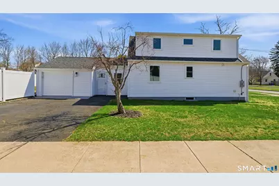 21 Deepwood Drive, Manchester, CT 06040 - Photo 3