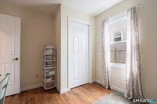 744 Russell St, New Haven, CT 06513 - Photo 15