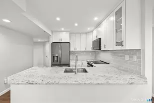 127 Greyrock Pl, Stamford, CT 06901 - Photo 9