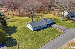 24 Rankin Ct, Montville, CT 06382 - Photo 3