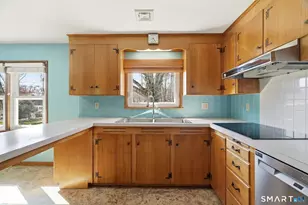 24 Rankin Ct, Montville, CT 06382 - Photo 13